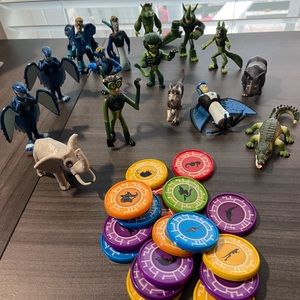 Wild Kratt Figurines & Creature Power Discs
